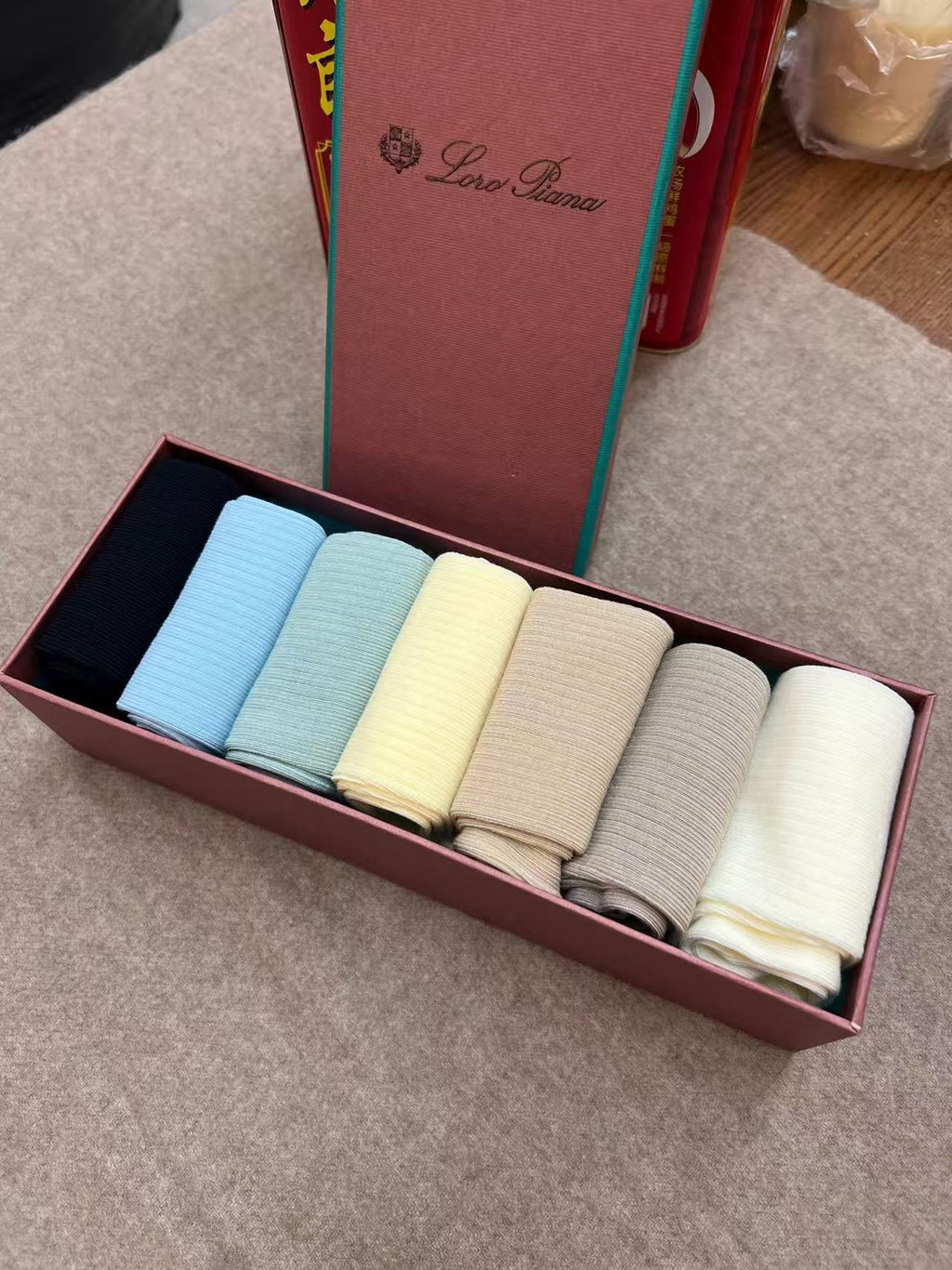 Autumn/Winter New Mid-Length Socks